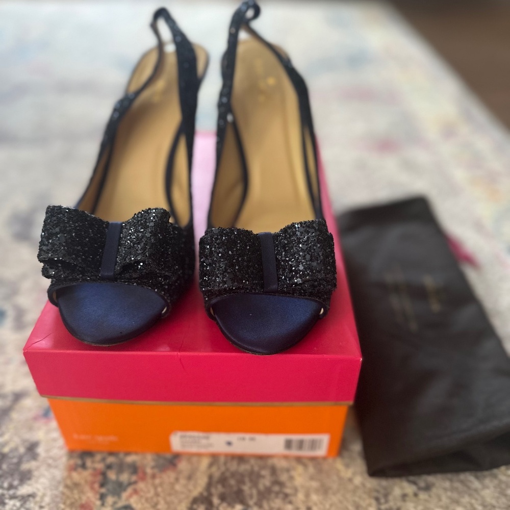 Kate Spade Navy Glitter dress shoe.  Satin covered heel. 3.5” tall.